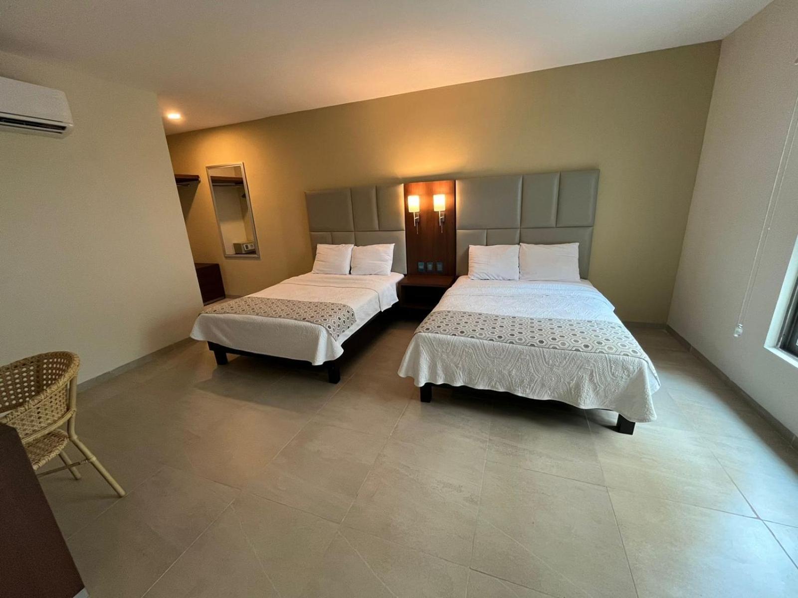Hotel Ave Inn 마사틀란 외부 사진