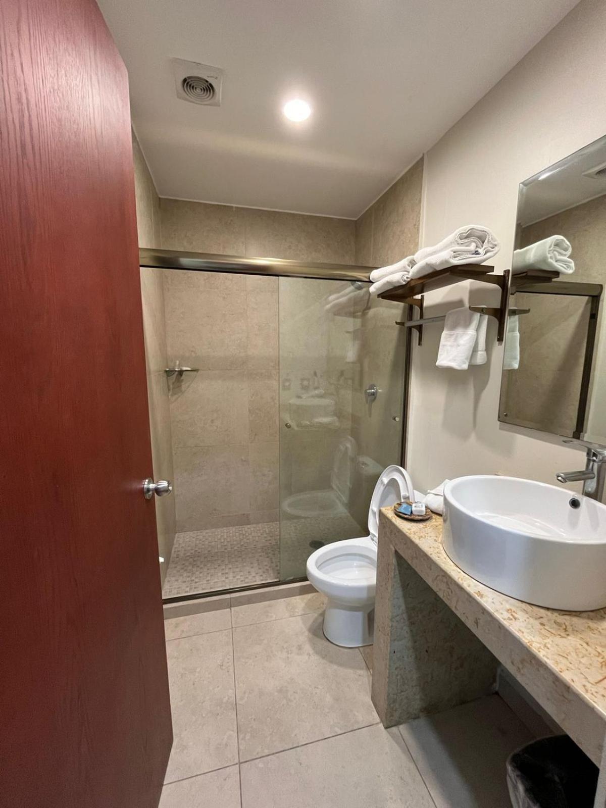 Hotel Ave Inn 마사틀란 외부 사진